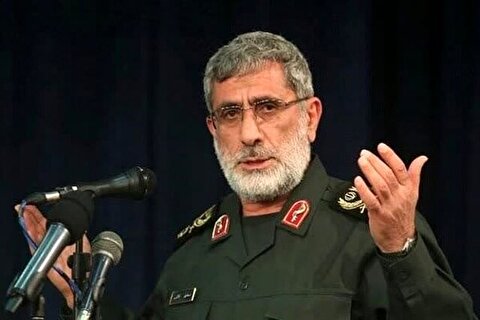 حضور سردار قاآنی در مراسم تشییع شهید ایزدی + عکس