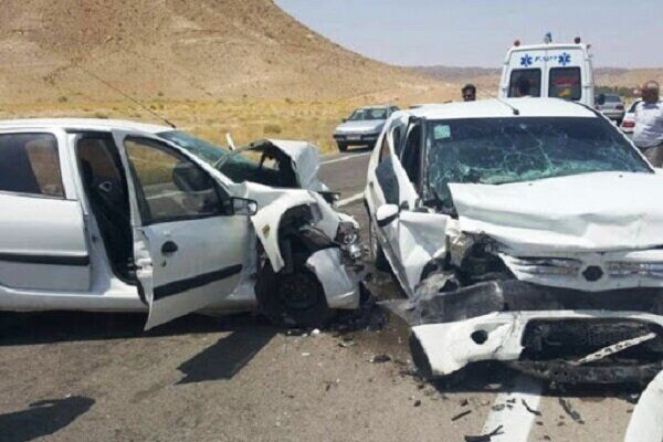 ۱۱ مصدوم بر اثر دو سانحه رانندگی در فارس