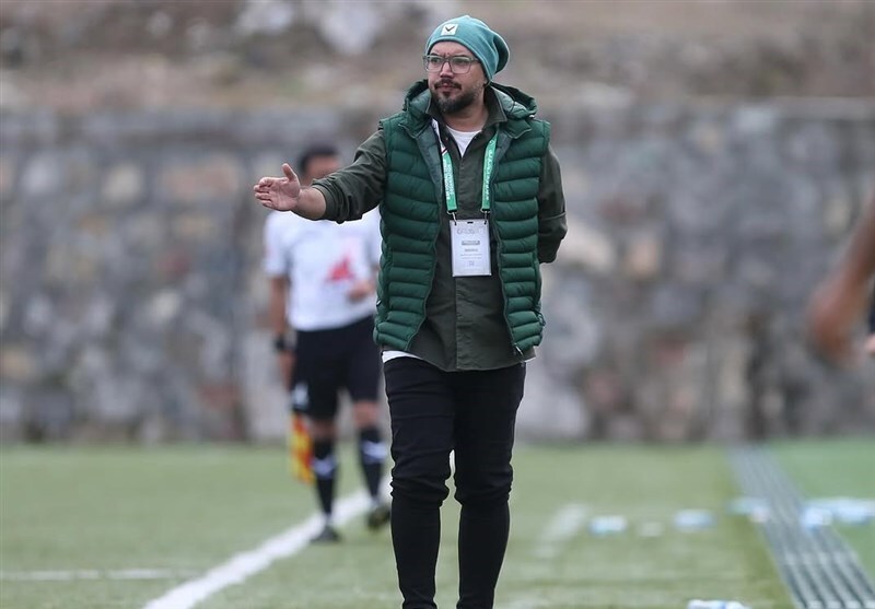 رضا ربیعی، سرمربی جدید هوادار شد