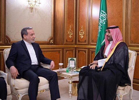 عراقچی با محمد بن سلمان دیدار و گفت‌و‌گو کرد
