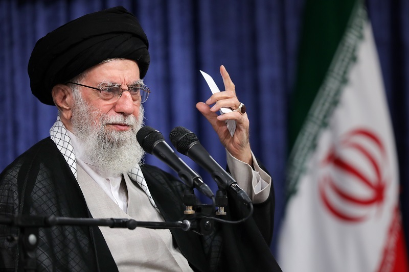 رمزگشایی تعبیر رهبر انقلاب از حمله به پایگاه آمریکا