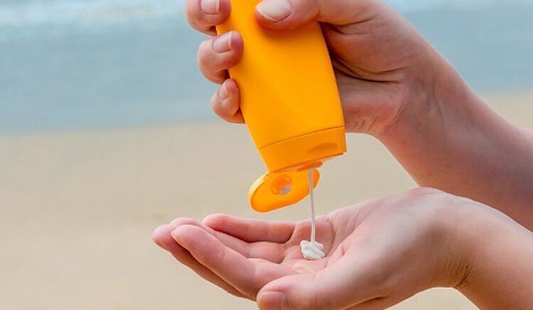 ساعت اوج اشعه فرابنفش + مضرات و راهنمای کامل مقابله با پرتوهای فرابنفش