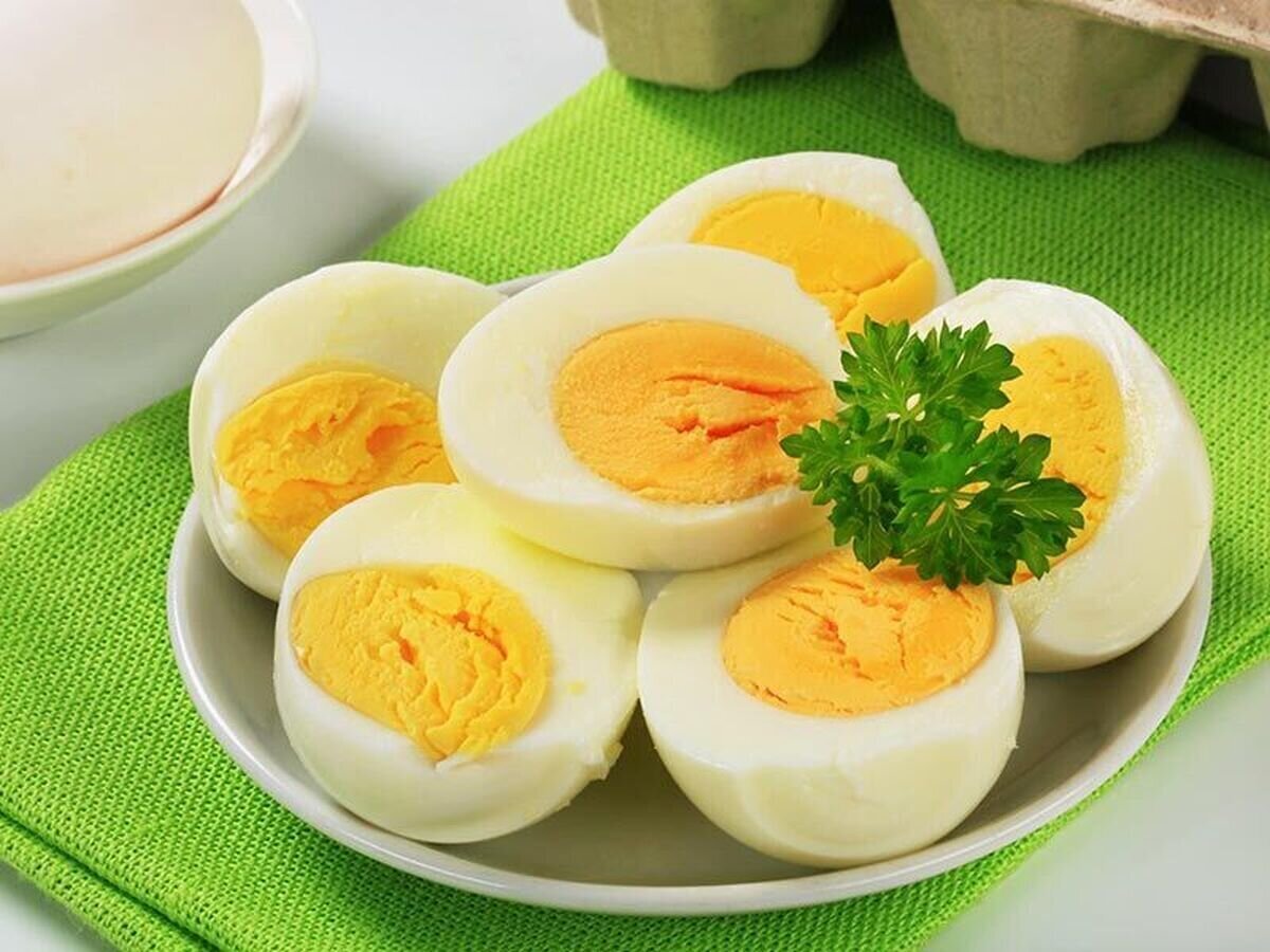 زرده تخم مرغ برای سالمندان مضر است؟