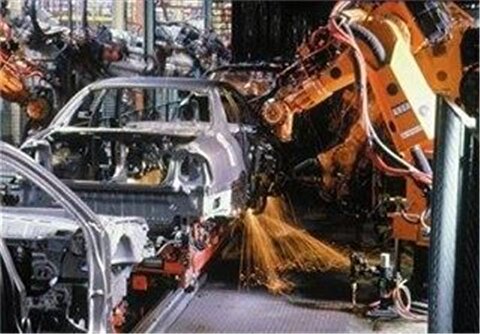 واکنش صنعت خودرو به شرایط امنیتی/ تعطیلات زودهنگام تابستانی