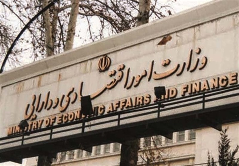 تصویب شرایط واگذاری مابقی سهام دولت در دو باشگاه استقلال و پرسپولیس