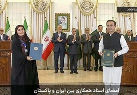 امضای سند همکاری حمل‌ونقل و ترانزیت میان ایران و پاکستان در سفر رسمی رئیس‌جمهور