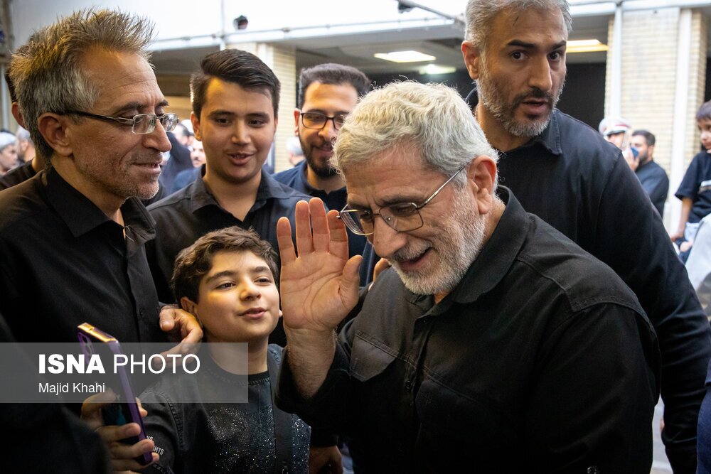 حضور فرماندهان ارشد نظامی در مراسم چهلم شهید باقری + عکس