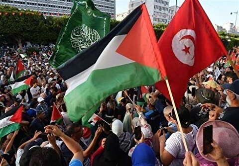 خشم مردم تونس از سخنان نخست‌وزیر رژیم صهیونیستی/ تظاهرات گسترده علیه «اسرائیل بزرگ»