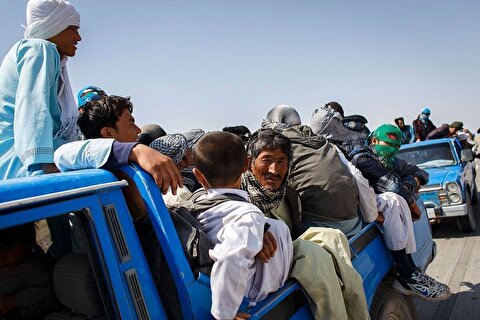 فرماندار تایباد: ۷۵۰ هزار مهاجر غیرمجاز افغانستانی از مرز دوغارون به کشورشان بازگشتند