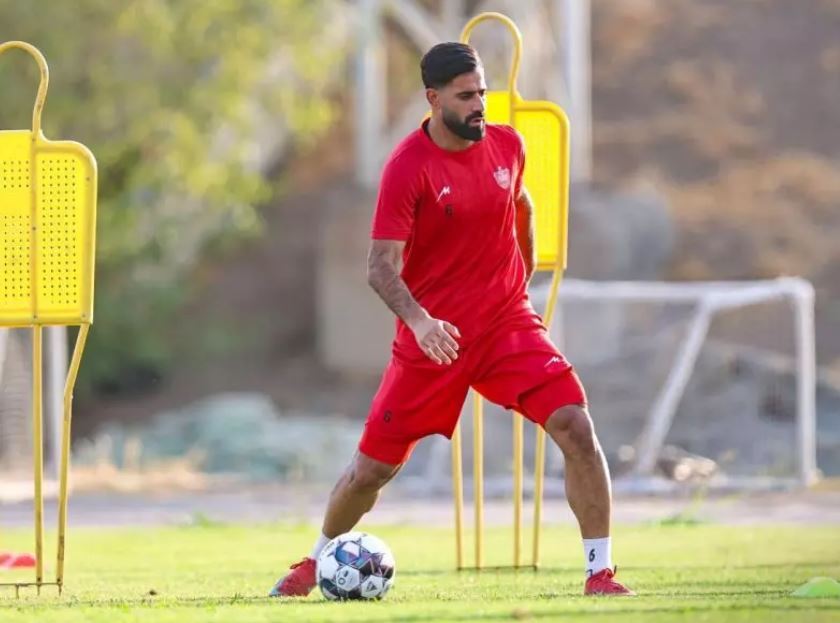 کنعانی‌زادگان نیمه‌تمام بازی تیم ملی را ترک کرد/ نگرانی هواداران پرسپولیس!