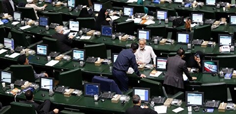 تذکر ۶۰ نماینده مجلس به عراقچی درباره ضرورت خروج ایران از NPT