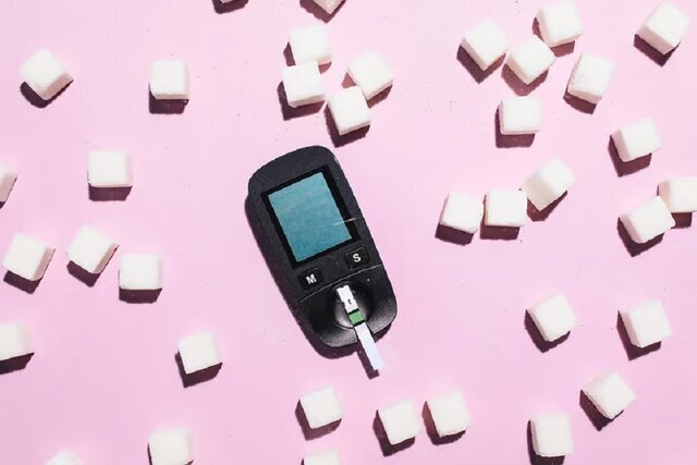 ۷ نشانه اعتیاد بدن به قند را بشناسید