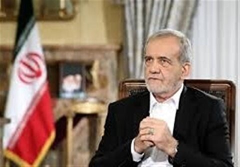 پزشکیان: توسعه انرژی‌های تجدیدپذیر به ویژه انرژی خورشیدی مد نظر قرار گیرد
