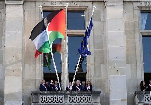 فرانسه پرچم فلسطین را برافراشت/ حمایت ۲۰ شهردار از کشور فلسطین