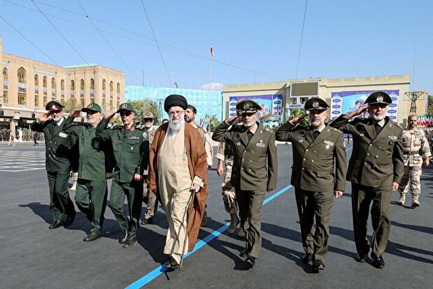 حضور رهبر معظم انقلاب در قرارگاه فرماندهی جنگ با رژیم صهیونی به روایت قالیباف