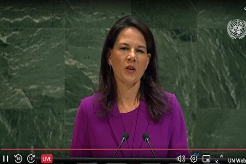 بائربوک: مردم غره شن و ماسه می‌خورند و آب آلوده می‌نوشند