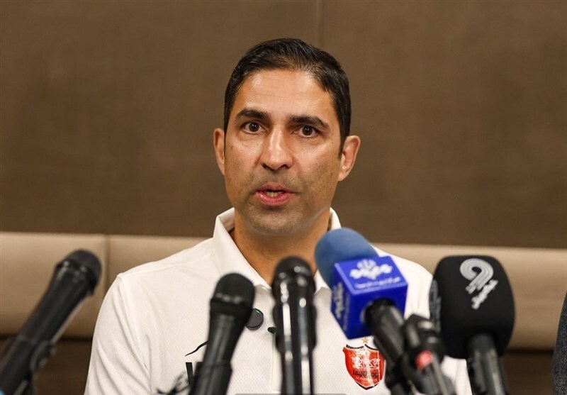 وحید هاشمیان: هدف مربیان و بازیکنان پرسپولیس قهرمانی است / از درویش حمایت نمی‌کنم