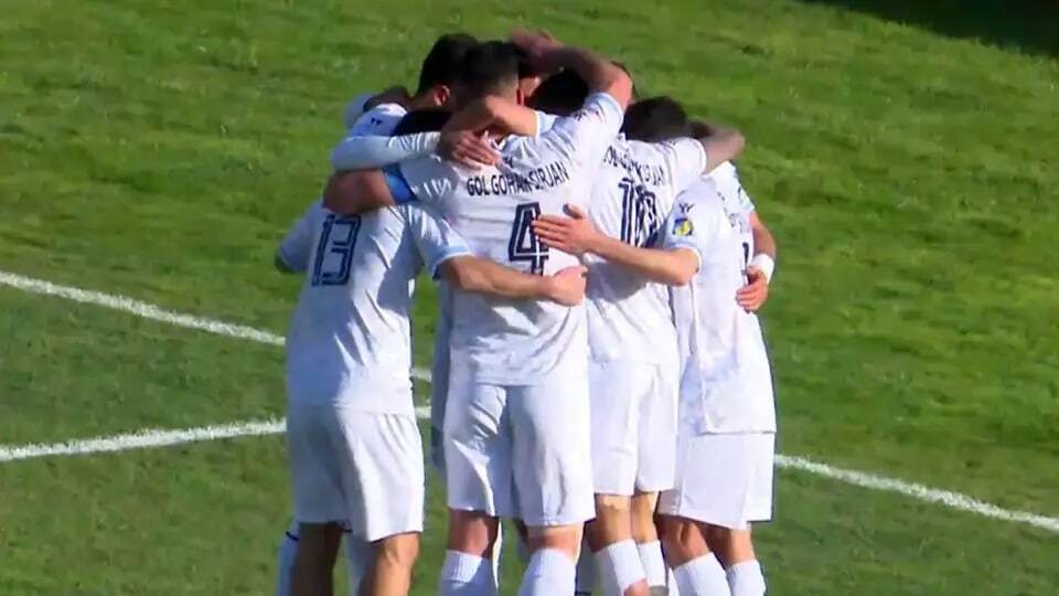 گل اول گل گهر به پرسپولیس توسط تیکدری + فیلم