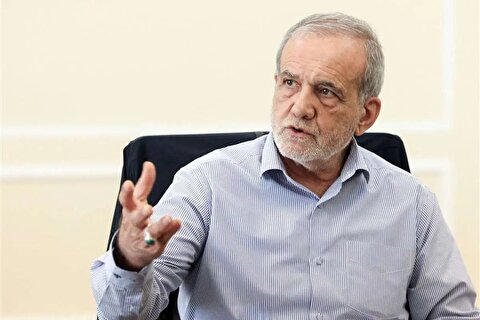 پزشکیان: برداشت بیش از حد آب‌های زیر زمینی موجب فرونشست زمین در تهران، اصفهان و بسیاری از شهر‌ها شده