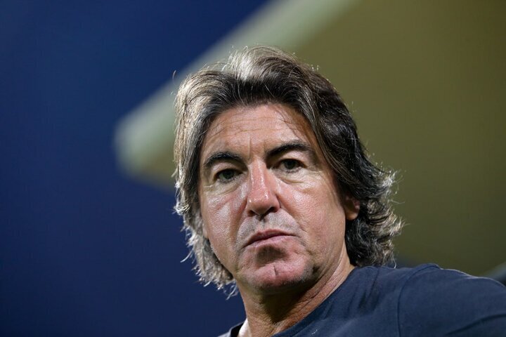 ساپینتو بامداد دوشنبه ایران را ترک کرد/ سرمربی استقلال در سکوت رفت!