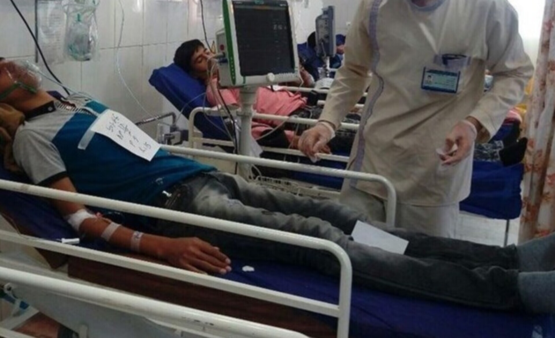 ۱۳ کارگر در بندرعباس به علت نشتی لوله گاز آمونیاک، مسموم شدند