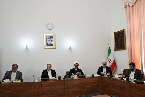 عراقچی: شرایط برای ورود ایرانیان پناهنده به کشور فراهم است