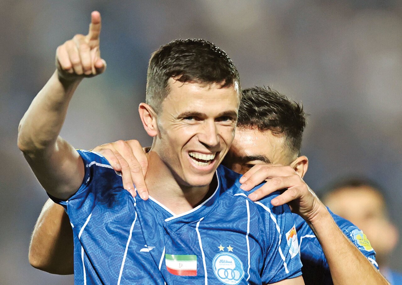 بازگشت استقلال به لیگ با ضرب‌المثل معروف!