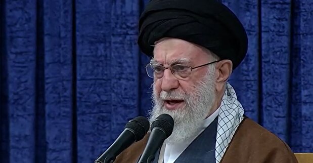 ویدیو| رهبر معظم انقلاب: مدال‌آوری در روزهای جنگ نرم، ارزش مضاعف دارد