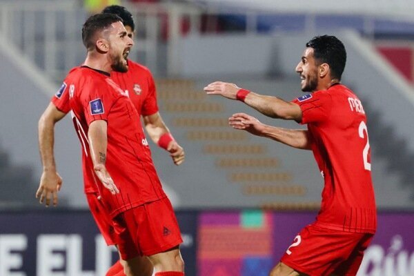 تراکتور از روی شارجه رد شد / ناامیدی نماینده امارات در نیمه اول