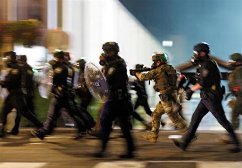 ترامپ دستور اعزام ارتش به پورتلند برای حفاظت از تاسیسات مهاجرتی صادر کرد