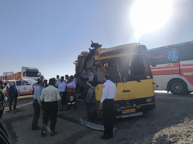 تصادف مرگبار اتوبوس دانشجویان در جاده سمنان-سرخه/ دو نفر جان باختند!