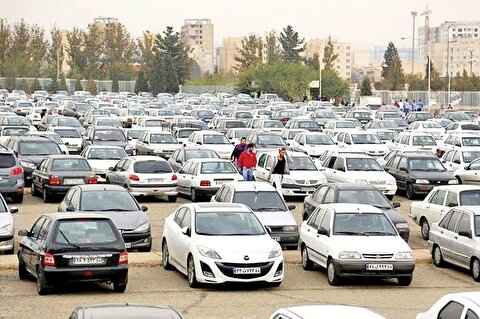 قیمت دلار بازار خودرو را تکان عجیبی داد/ خودرو دوباره ارزان می‌شود؟