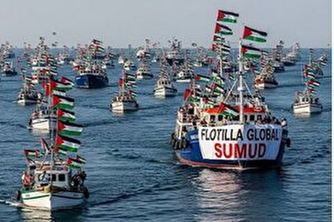 آمادهباش سرنشینان ناوگان صمود/ قطع ارتباط با کشتی آلما در سایه تهدید اسرائیل