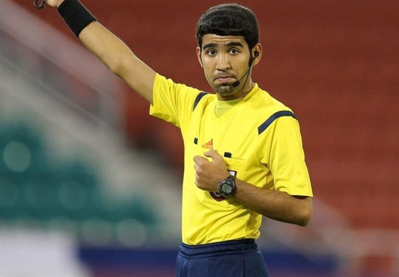 قضاوت داور قطری در دیدار تراکتور – الشرطه