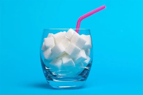  اثرات پنهان قند بر بدن/ از پیری پوست تا آسیب کبد