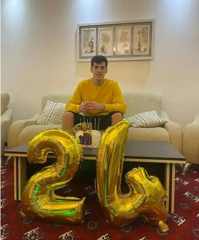 عکس تلخ جشن تولد ساده صابر کاظمی در سن ۲۴ سالگی