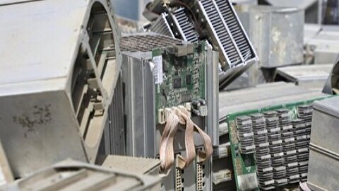 توانیر: هر ماینر، برق ۱۰ خانوار را می‌بلعد / ۱۳ میلیون ایرانی در حوزه استخراج غیرمجاز رمز ارز فعالیت می‌کنند