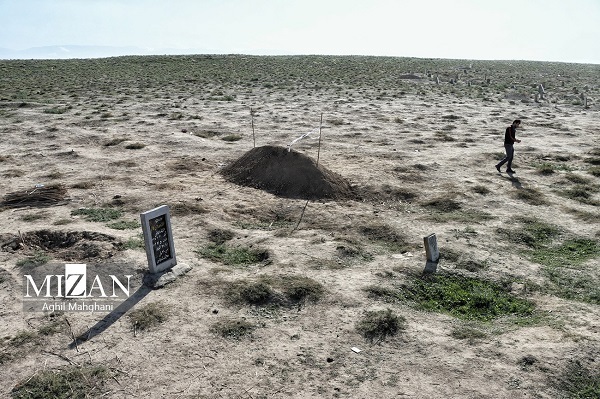 عکس/ آرامگاه ابدی صابر کاظمی