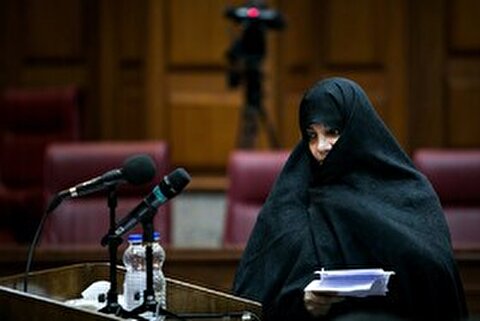 رأی محکومیت شبنم نعمت زاده به ۲۰ سال حبس نقض شده است