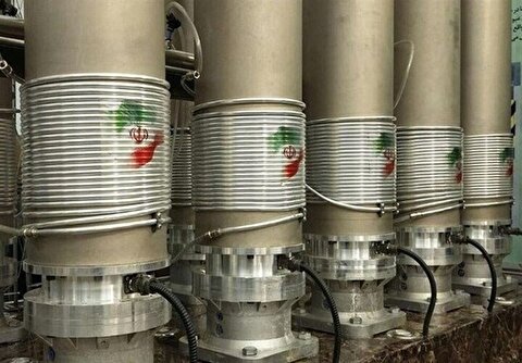 یک منبع آگاه: ادعای بررسی توقف غنی‌سازی از سوی ایران «کاملاً جعلی» است