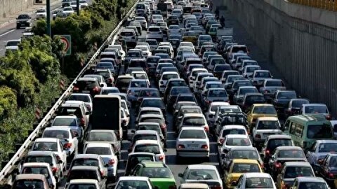 کاهش ترافیک صبحگاهی در معابر و بزرگراه‌ها