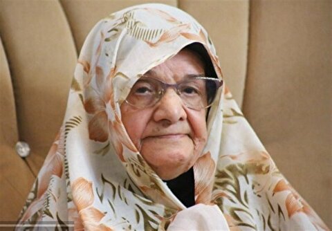 حجتالاسلام رستمی درگذشت مادر شهید رجببیگی را تسلیت گفت