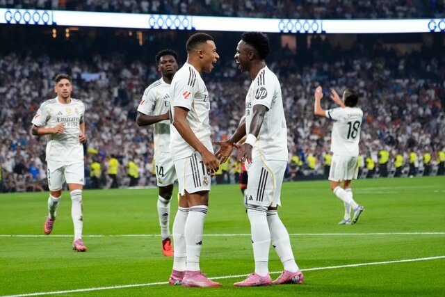 پیروزی رئال مادرید مقابل بارسلونا/ اختلاف در صدر جدول ۵ امتیاز شد