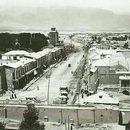 عکس/ خیابان ناصر خسرو سال ۱۳۰۵