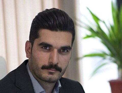 اشتغال همزمان احمدنیا در ۲ دستگاه دولتی بررسی شود