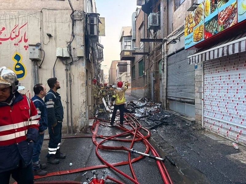 ۱۰ مصدوم در آتش‌سوزی منزل مسکونی در ورامین