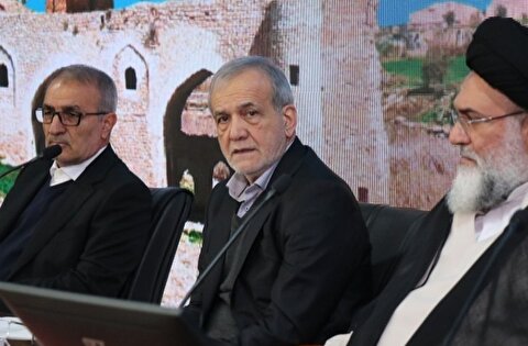 پزشکیان: هیچ طرح آبی بدون نظر دانشگاه‌ها اجرا نمی‌شود / تصمیم عجولانه یعنی تخریب محیط‌زیست