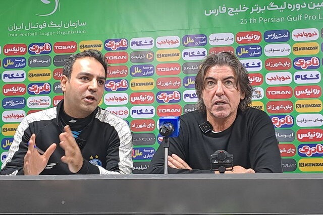 ساپینتو: نیمه اول بازیکنان فقط نگاه می‌کردند