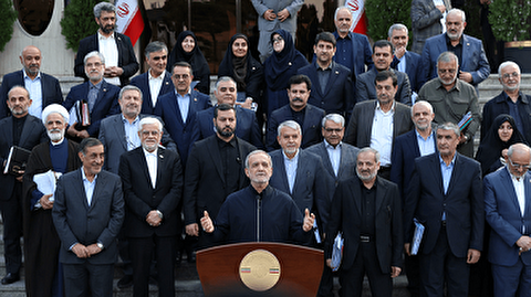 تکذیب رسمی شایعه استعفای وزرا به‌جای استیضاح