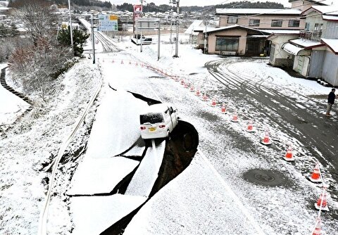 ۳۰ نفر در زلزله ۷.۵ ریشتری شرق ژاپن زخمی شدند